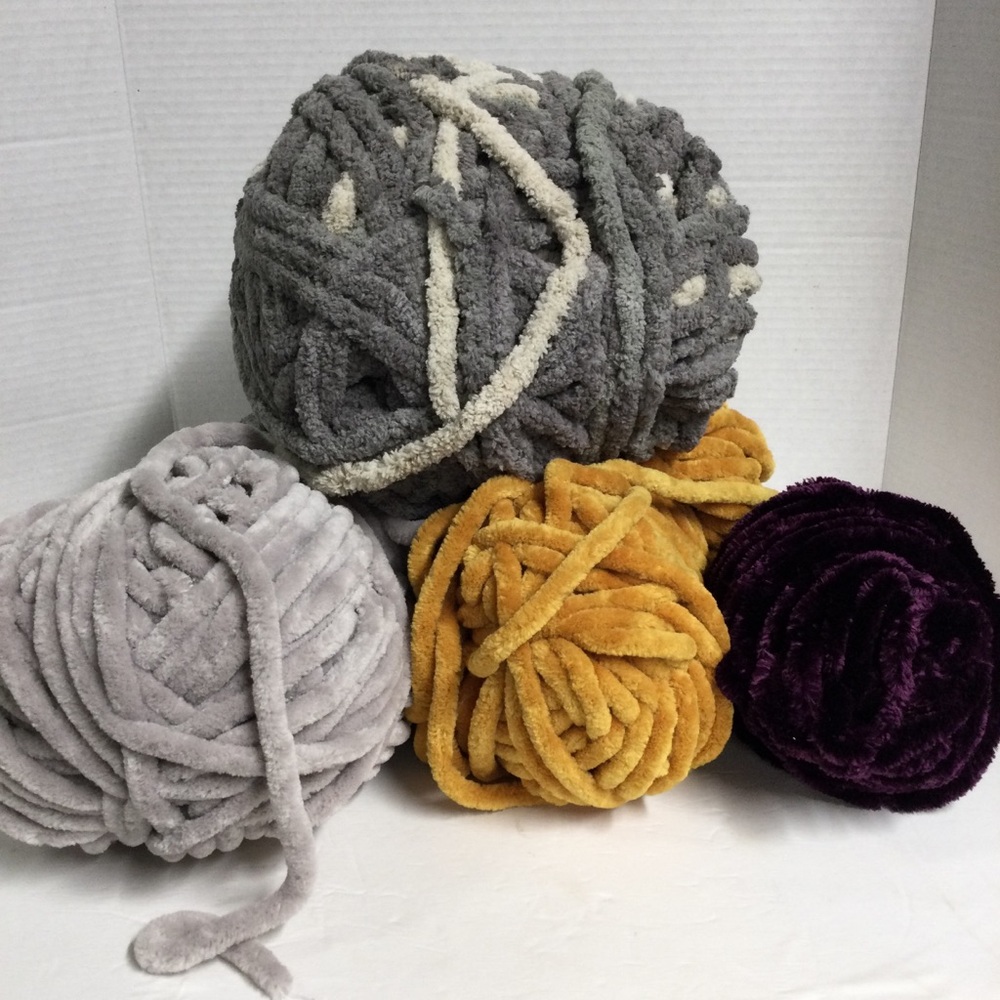 Michael’s 4 Assorted Skein’s of Yarn Gold Gray Purple mixed Gray NWOT
